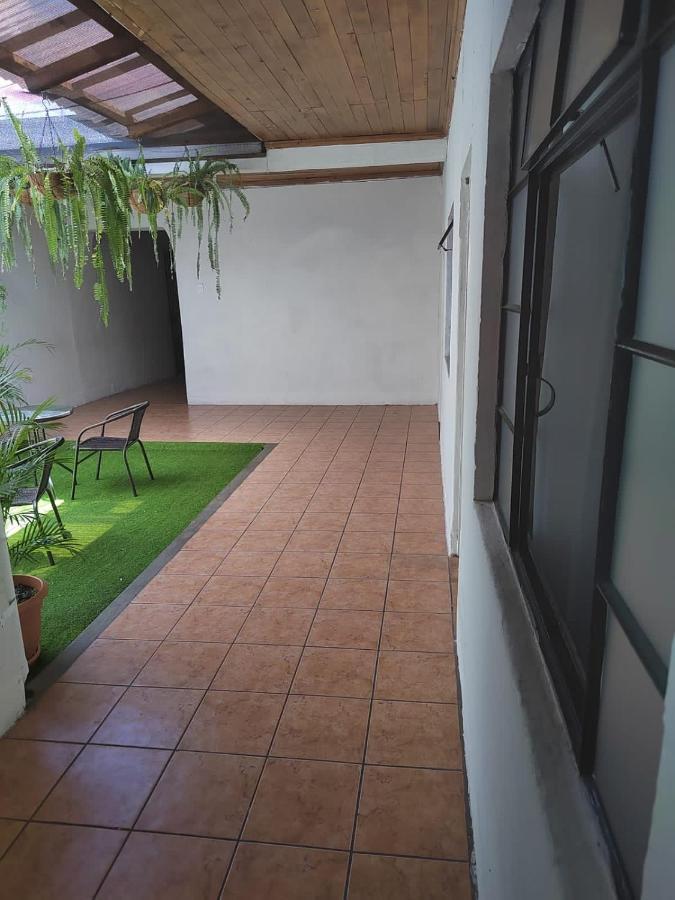 El Extranjero Hostal Antigua Exterior foto